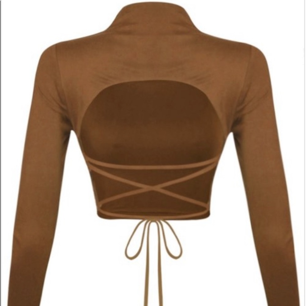Long sleeve tie back crop top